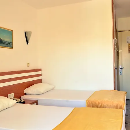 Otel Sun Maris 2*
